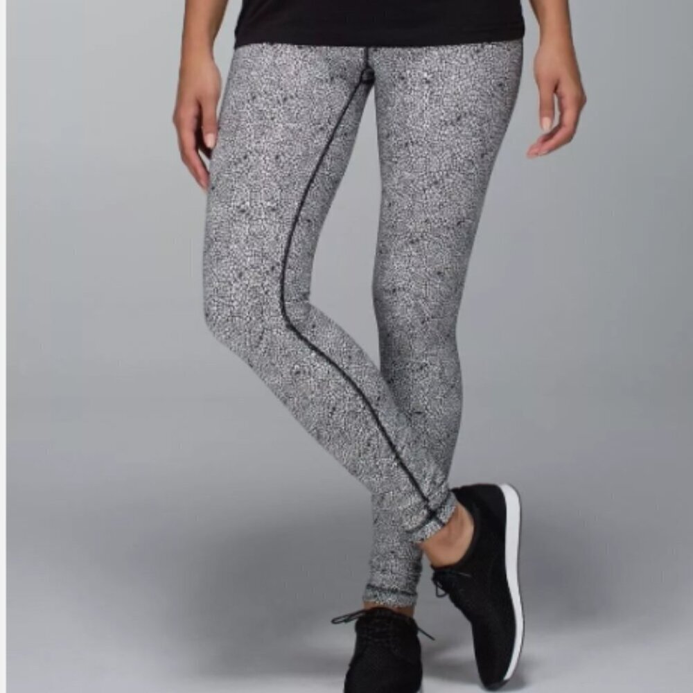 EC Lululemon Wunder Under Pant - Floral Black / White - Size 4